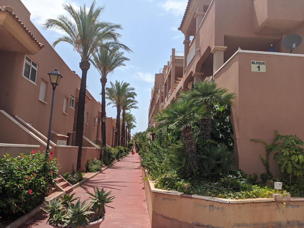Marina Vistamar Apartment โมฮาการ์ ภายนอก รูปภาพ